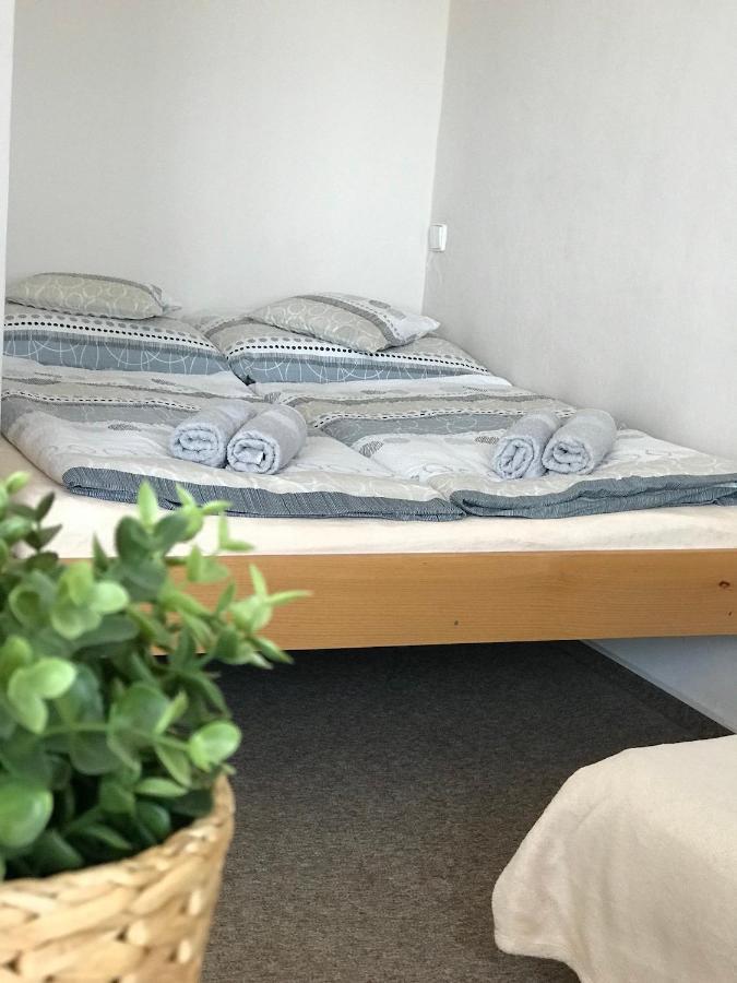 Pension Crhan Mikulov Eksteriør billede